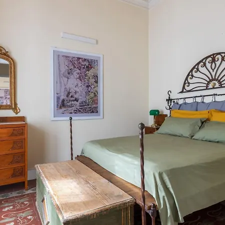 Center Historical Building Apartament